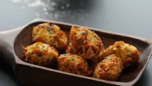 Allo Piyaz pakoda