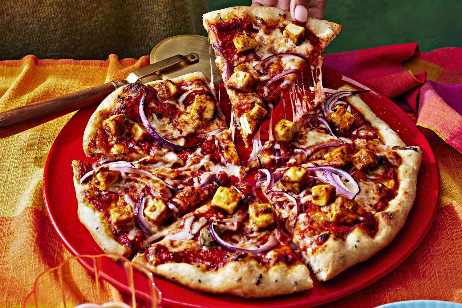 Achari Paneer Pizza (Regular)